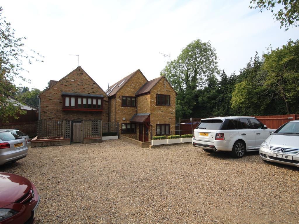 Harpenden House Quarto foto