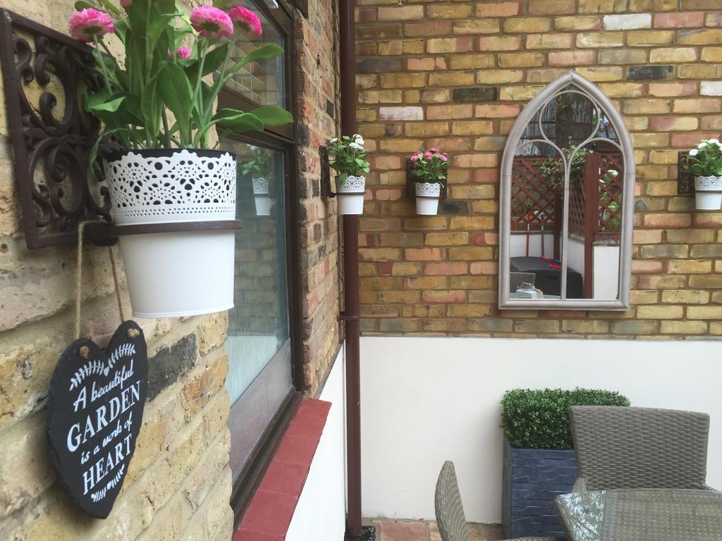 Harpenden House Quarto foto